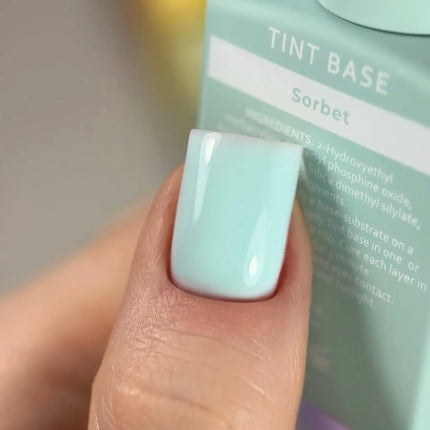 Color base de cobertura Tint Base Sorbete "Light mint" 15 ml HEYLOVE