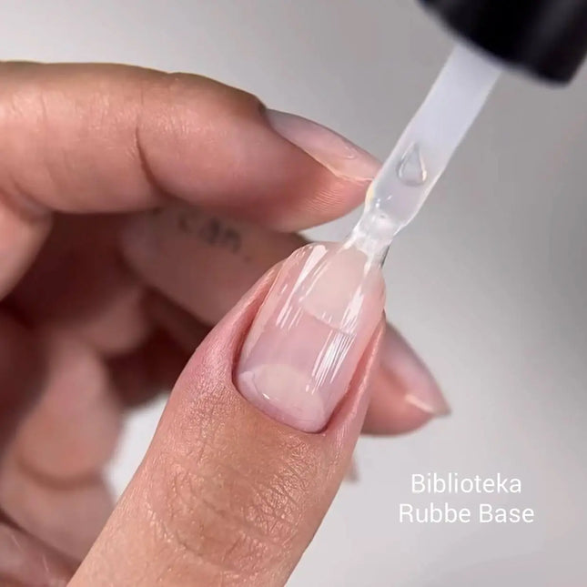 BIBLIOTEKA Capa de base Rubber 30ml