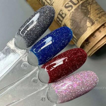 Esmalte en gel Saga Fiery №39 Azul profundo 9ml