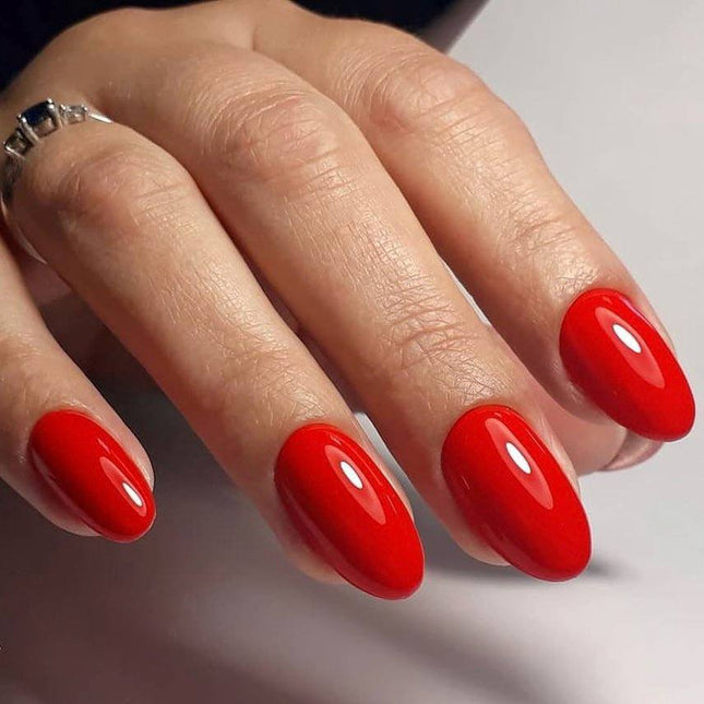Gel Polish Desire 102 Classic red 8ml KARO