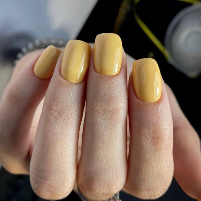 Esmalte en gel Desire №167 amarillo calmado 8ml KARO