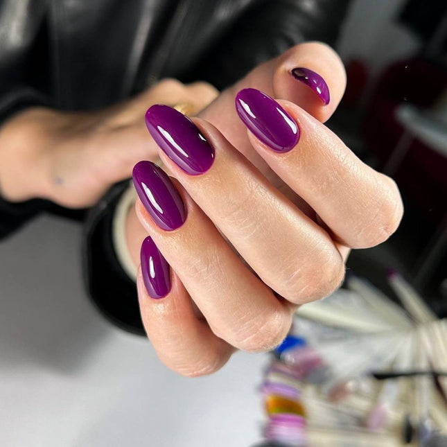 Esmalte en gel Desire №211 violeta 8ml KARO