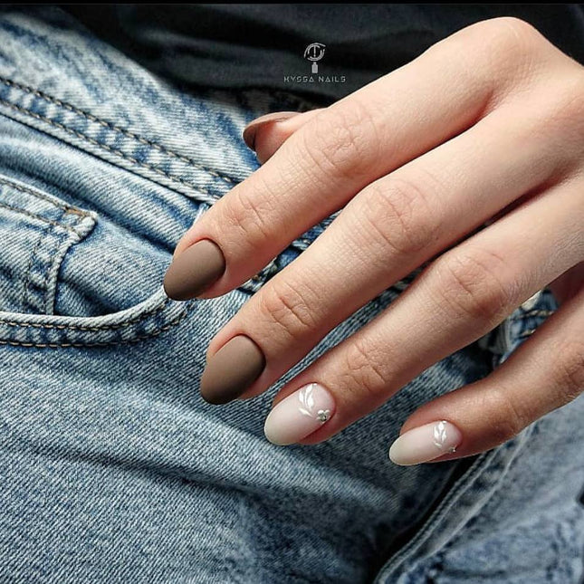 Esmalte en gel Desire №56 chocolate con leche 8ml KARO