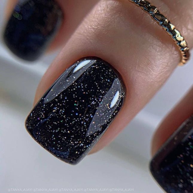 Esmalte de gel lux №72 negro con purpurina 8ml KARO