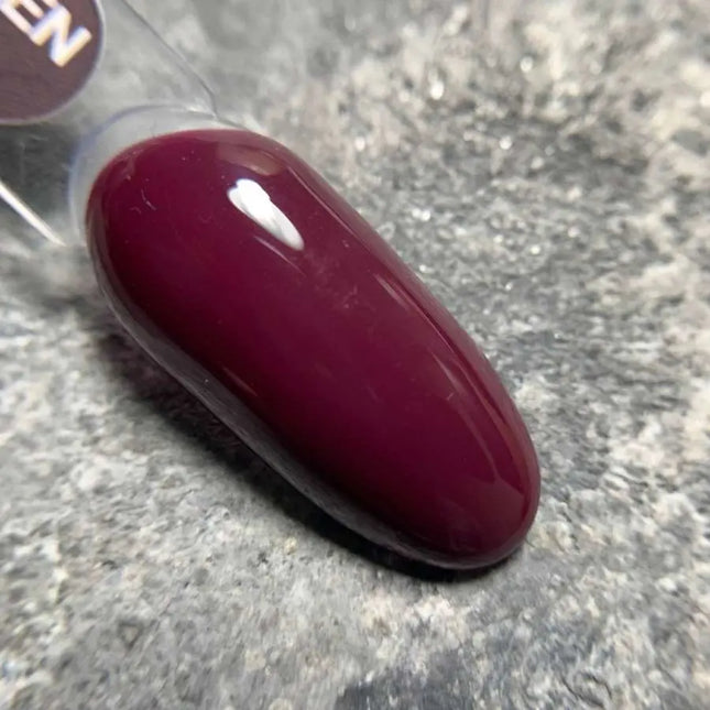 Luna Drama Queen Capa de base color Cereza madura 13ml