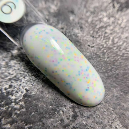 Luna Tutti Frutti Capa de base №16 Leche con escamas multicolores 13ml