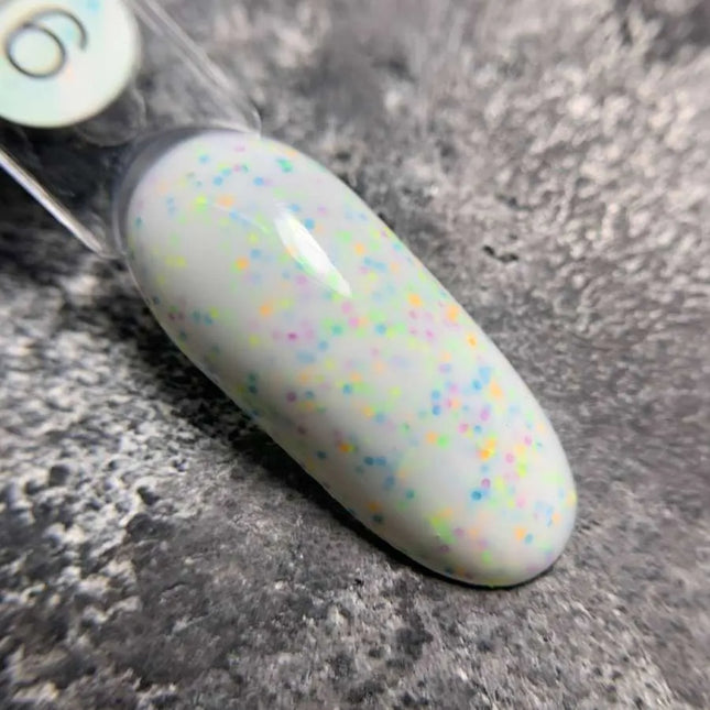 Luna Tutti Frutti Capa de base №16 Leche con escamas multicolores 13ml