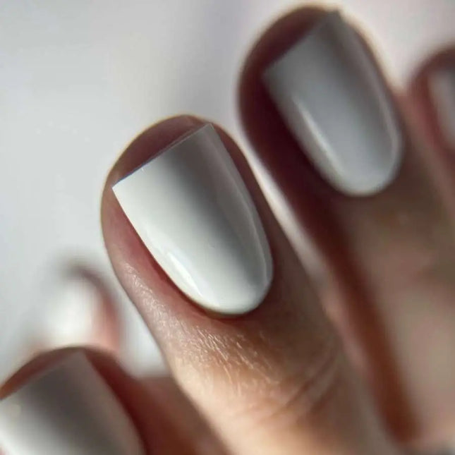 Luna Gel Polish №002 Сolor Ice White 8ml