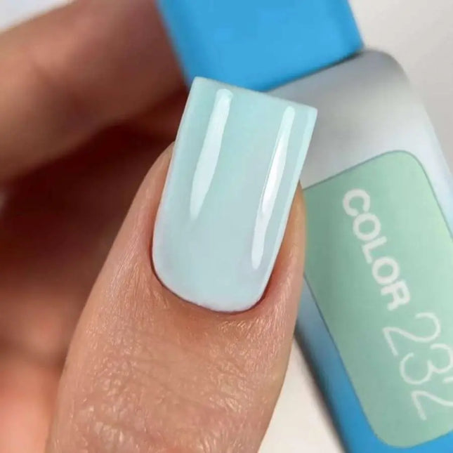 Esmalte en gel Luna Nº232 Color Pastel Ultramarino 13ml
