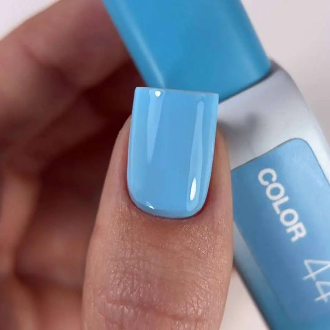 Esmalte en gel Luna Nº044 Color Azul Claro 8ml