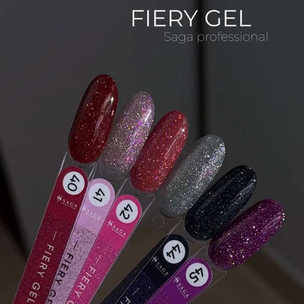 Esmalte en gel Saga Fiery №44 Negro con matiz azul 9ml