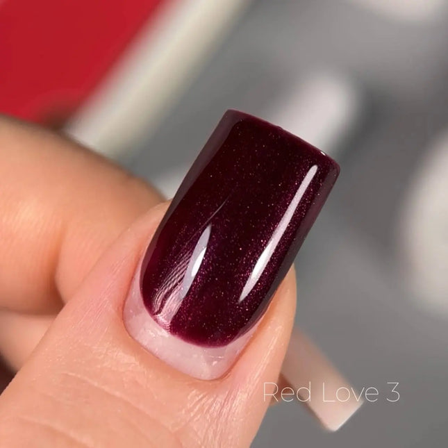 Esmalte en gel Saga Love Red 3 Shimmer Burdeos 10 ml