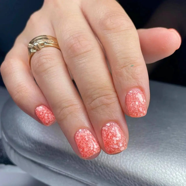 Esmalte en gel Saga Marmalade nº 02 naranja suave con escamas 9ml