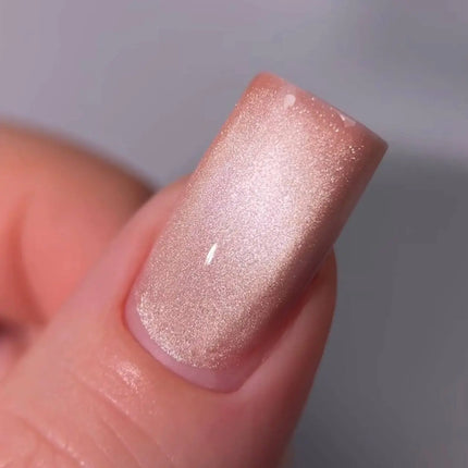 Saga Cat Eye Space №7 Cream Peach 10ml