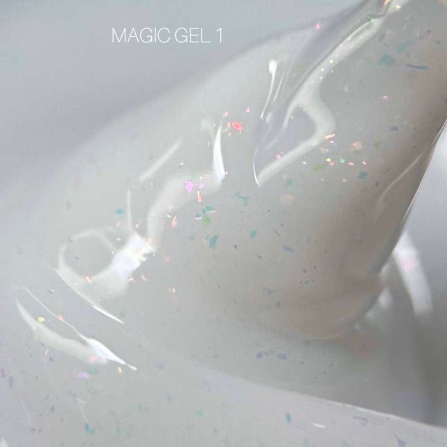 Saga Magic Gel №01 Milky con papel holográfico 15ml