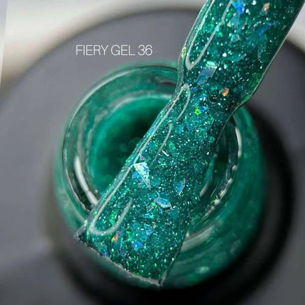 Saga Fiery Gel Polish №36 Emerald with foil 9ml