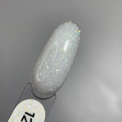 Saga Shimmer Capa de base №12 Milky beige con brillo holográfico 15ml